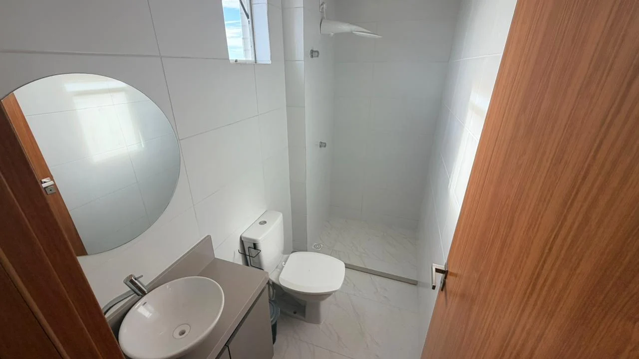 Cobertura Duplex em Intermares com 2 Quartos sendo 1 Suíte, Elevador e Lazer