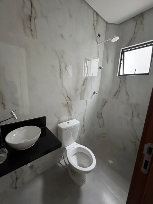 Apartamento Térreo com Área no Altiplano 3 Quartos sendo 1 Suíte