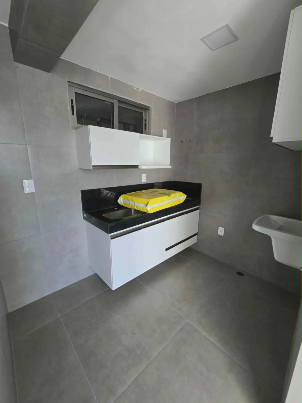 ALUGO Apartamento no Bessa com 2 Quartos sendo 1 Suíte, Elevador e Lazer, Próximo do Mar A Partir de R$ 3.000,00*