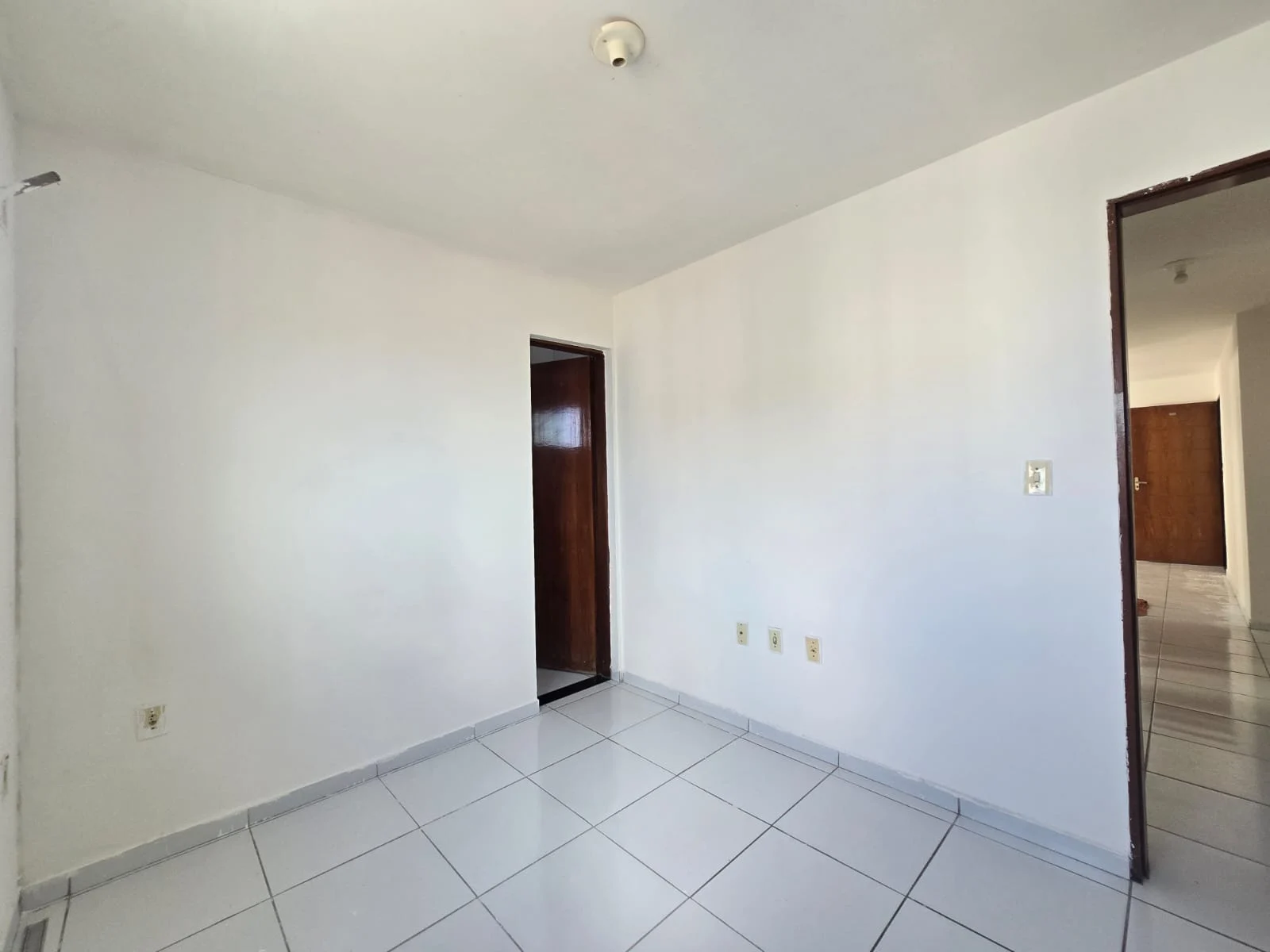 Apartamento no Cristo com 2 Quartos sendo 1 Suíte