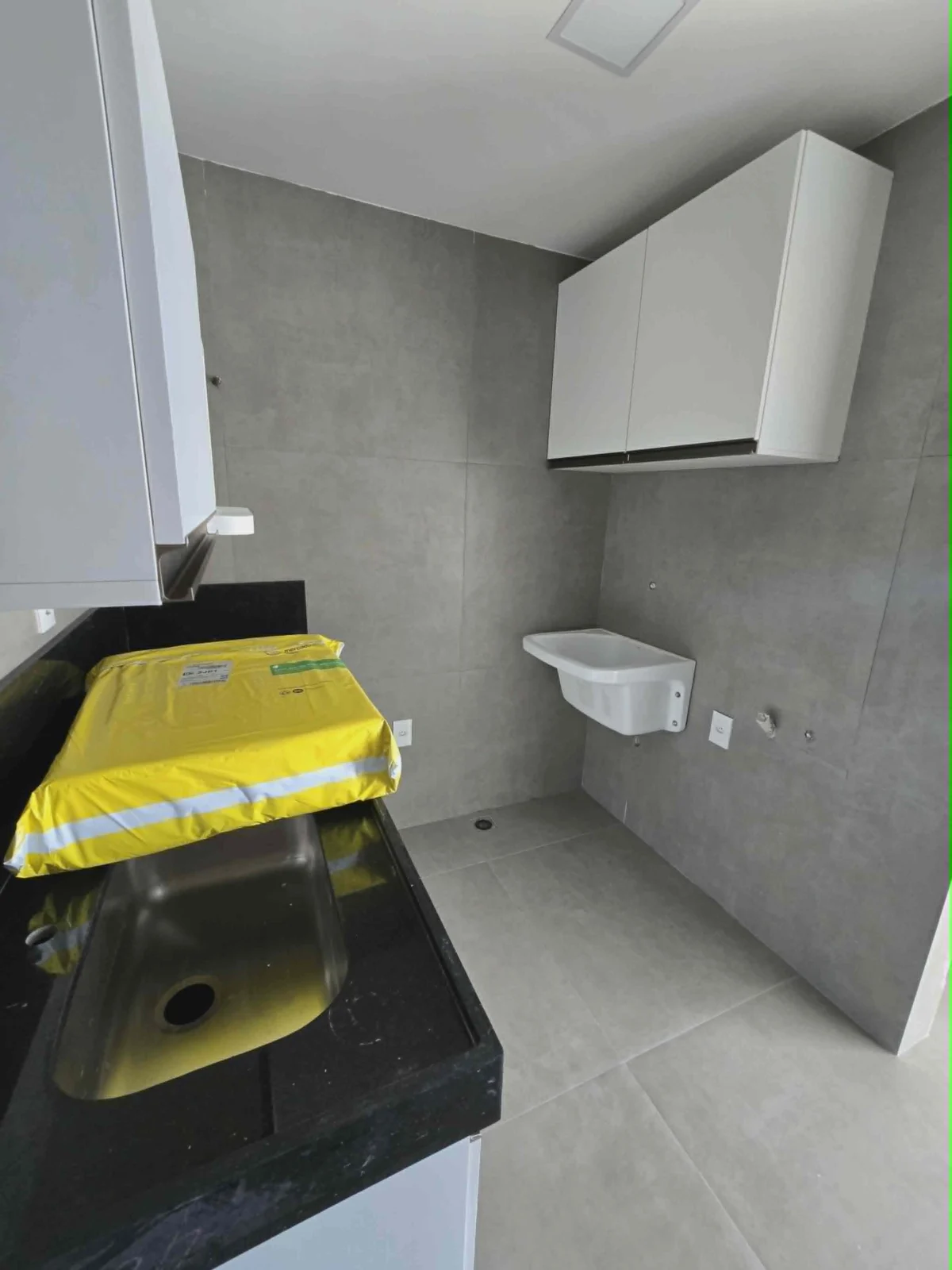 ALUGO Apartamento no Bessa com 2 Quartos sendo 1 Suíte, Elevador e Lazer, Próximo do Mar A Partir de R$ 3.000,00*