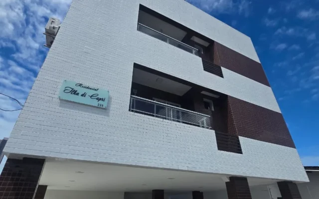 Apartamento no Miramar com 3 Quartos sendo 1 Suíte