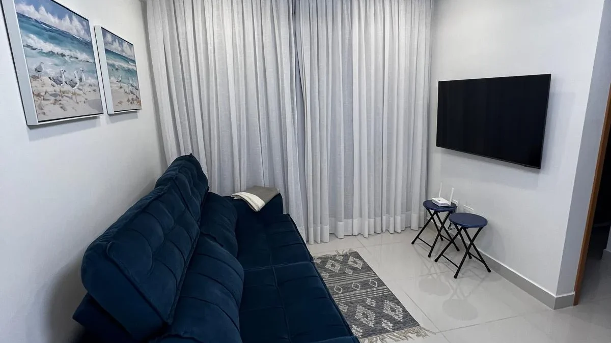 Apartamento Mobiliado em Intermares com 2 Quartos sendo 1 Suíte, Elevador e Lazer