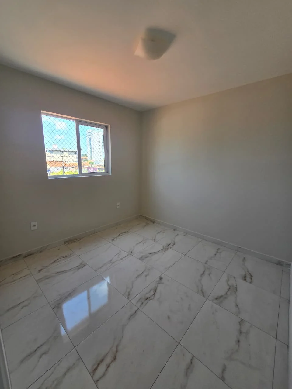 Apartamento no Miramar com 3 Quartos sendo 1 Suíte