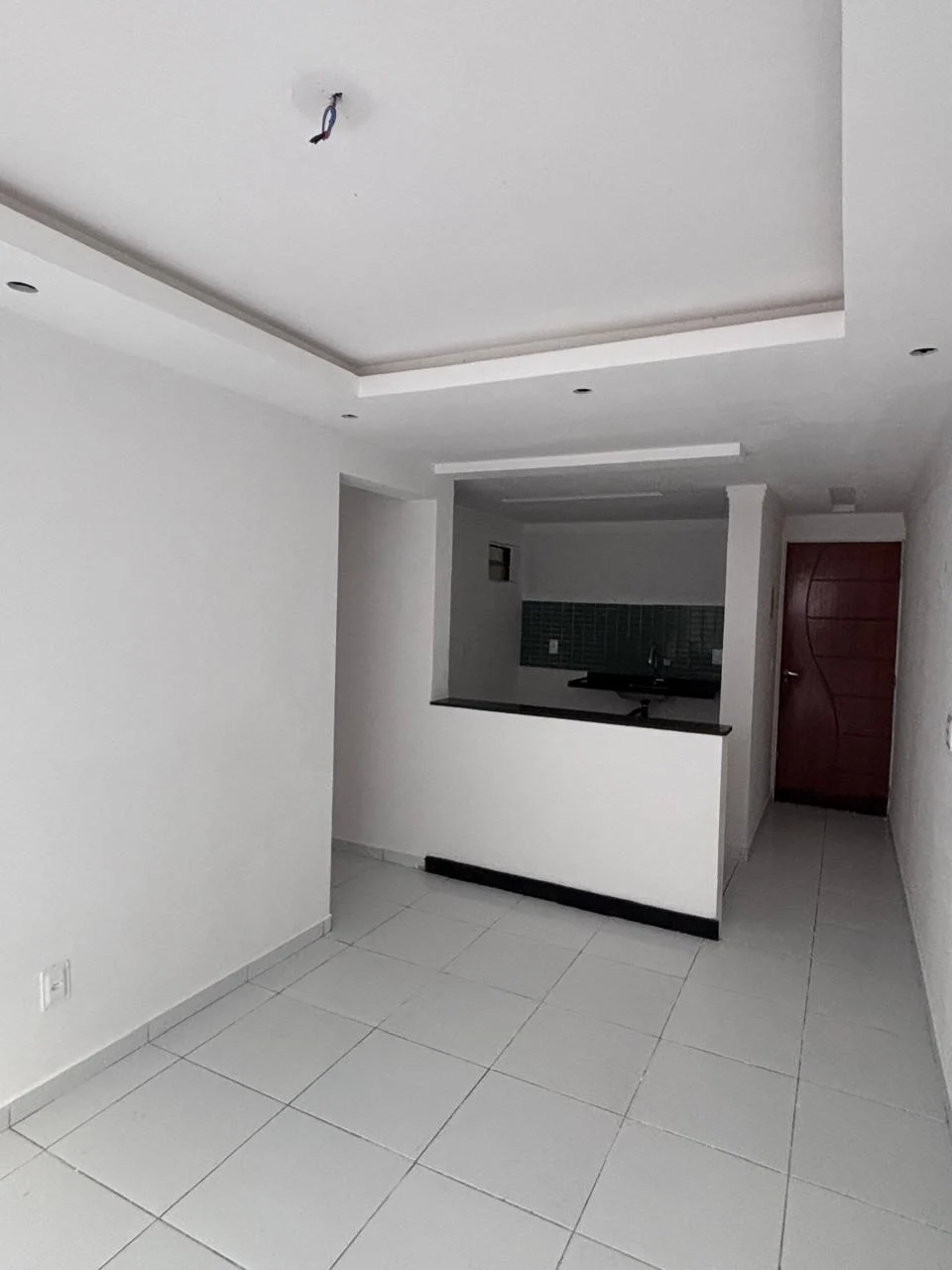 Apartamento Térreo com Área no Parque do Sol/Valentina com 2 Quartos sendo 1 Suíte