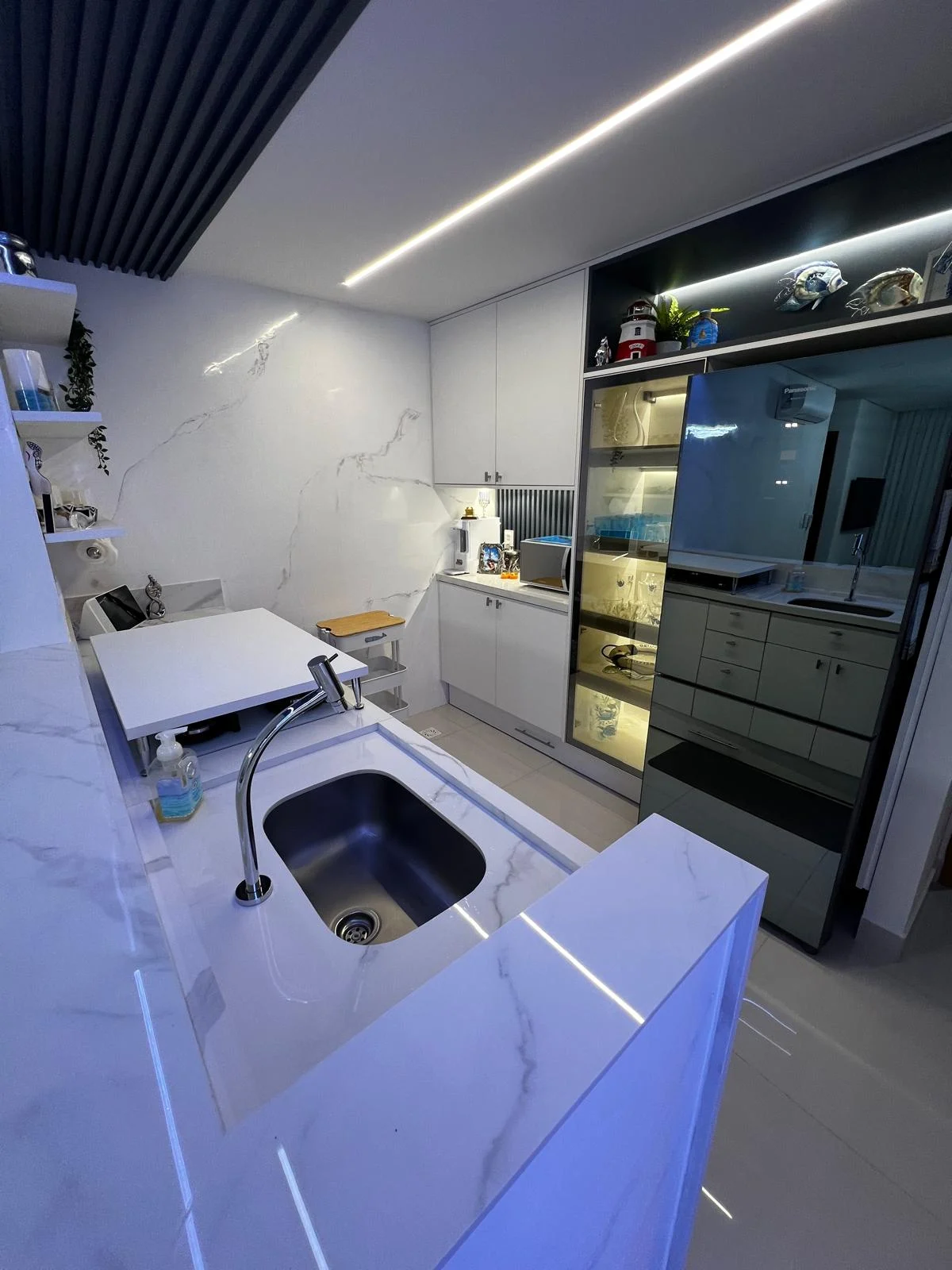 Apartamento Mobiliado em Intermares com 2 Quartos sendo 1 Suíte, Elevador e Lazer