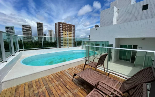 Apartamento em Manaíra com 2 Quartos sendo 1 Suíte, Elevador e Lazer