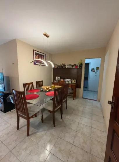 Casa no Treze de Maio com 3 Quartos sendo 1 Suíte
