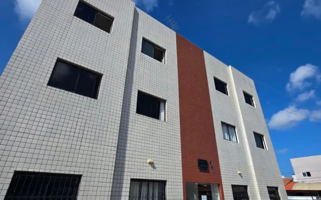 Apartamento Térreo no José Américo com 2 Quartos sendo 1 Suíte