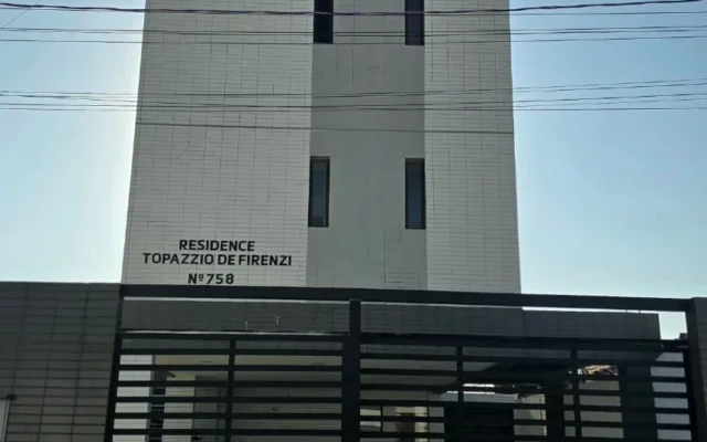 Apartamento no Jardim Camboinha/Cabedelo com 2 ou 3 Quartos sendo 1 Suíte