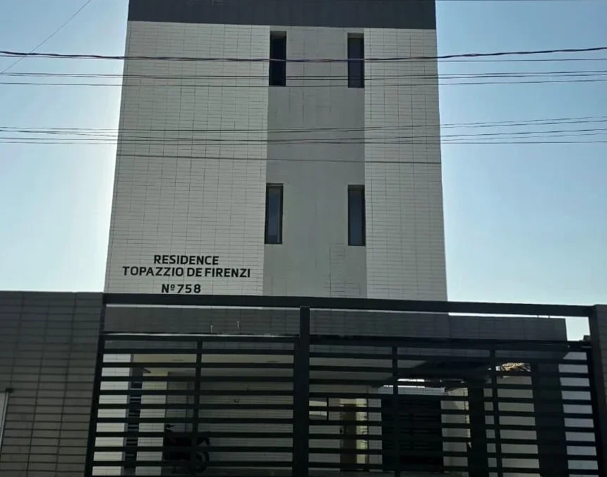Apartamento no Jardim Camboinha/Cabedelo com 2 ou 3 Quartos sendo 1 Suíte