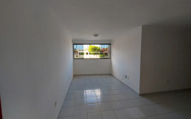 Apartamento Térreo no Jardim Cidade Universitária com 3 Quartos sendo 1 Suíte, 70m²