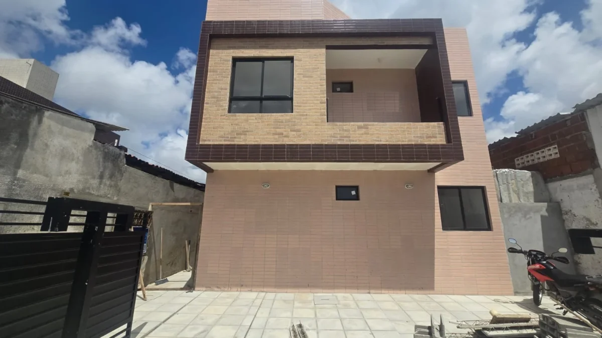 Apartamento em Mangabeira 3 com 2 Quartos sendo 1 Suíte, Opção de Térreo