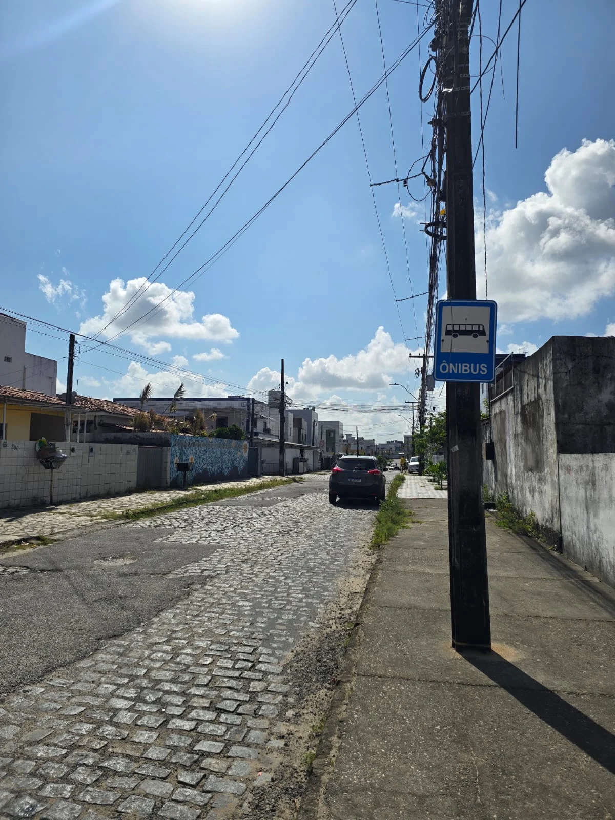 Apartamento Térreo no José Américo com 2 Quartos sendo 1 Suíte