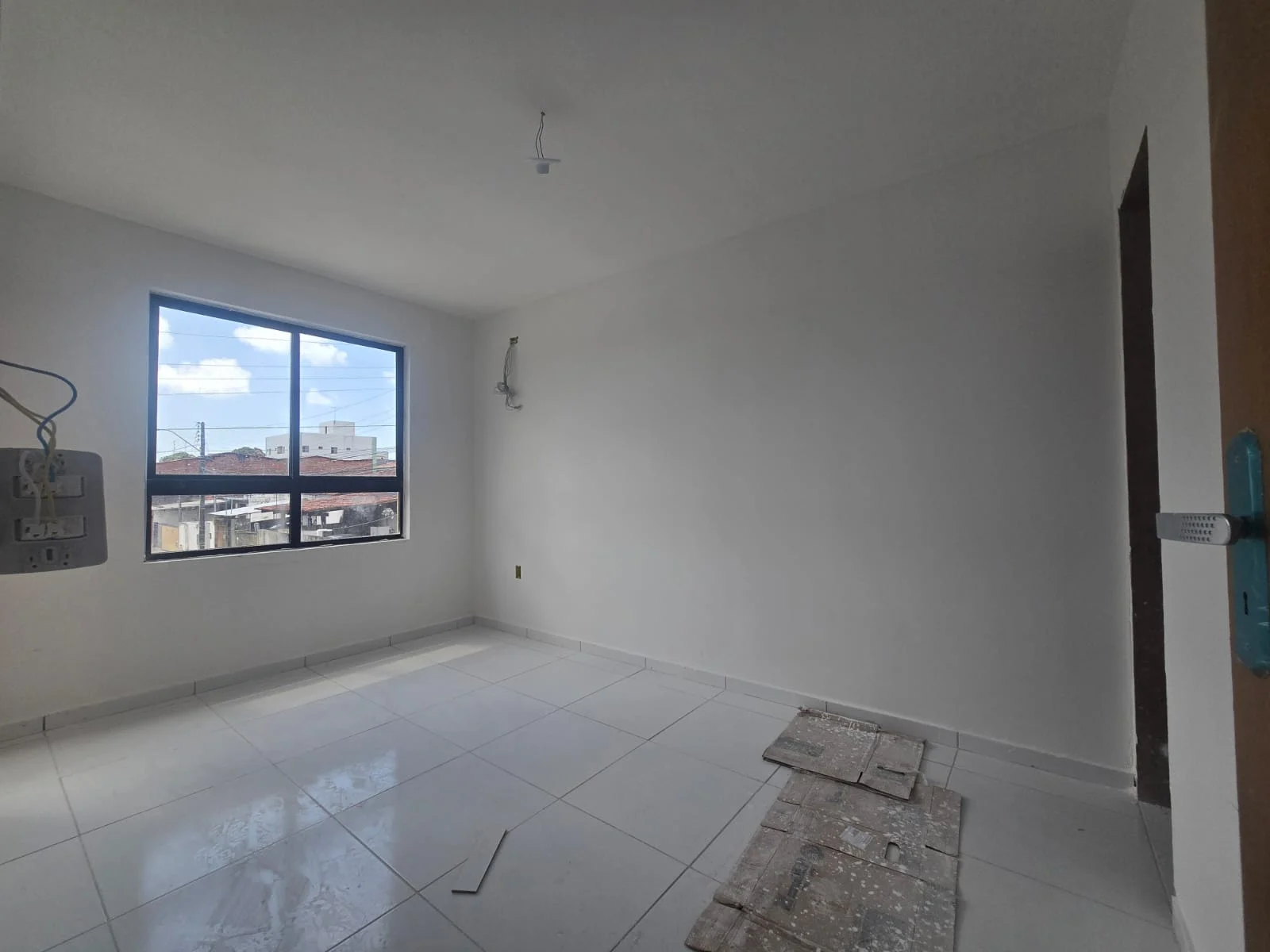 Apartamento em Mangabeira 3 com 2 Quartos sendo 1 Suíte, Opção de Térreo