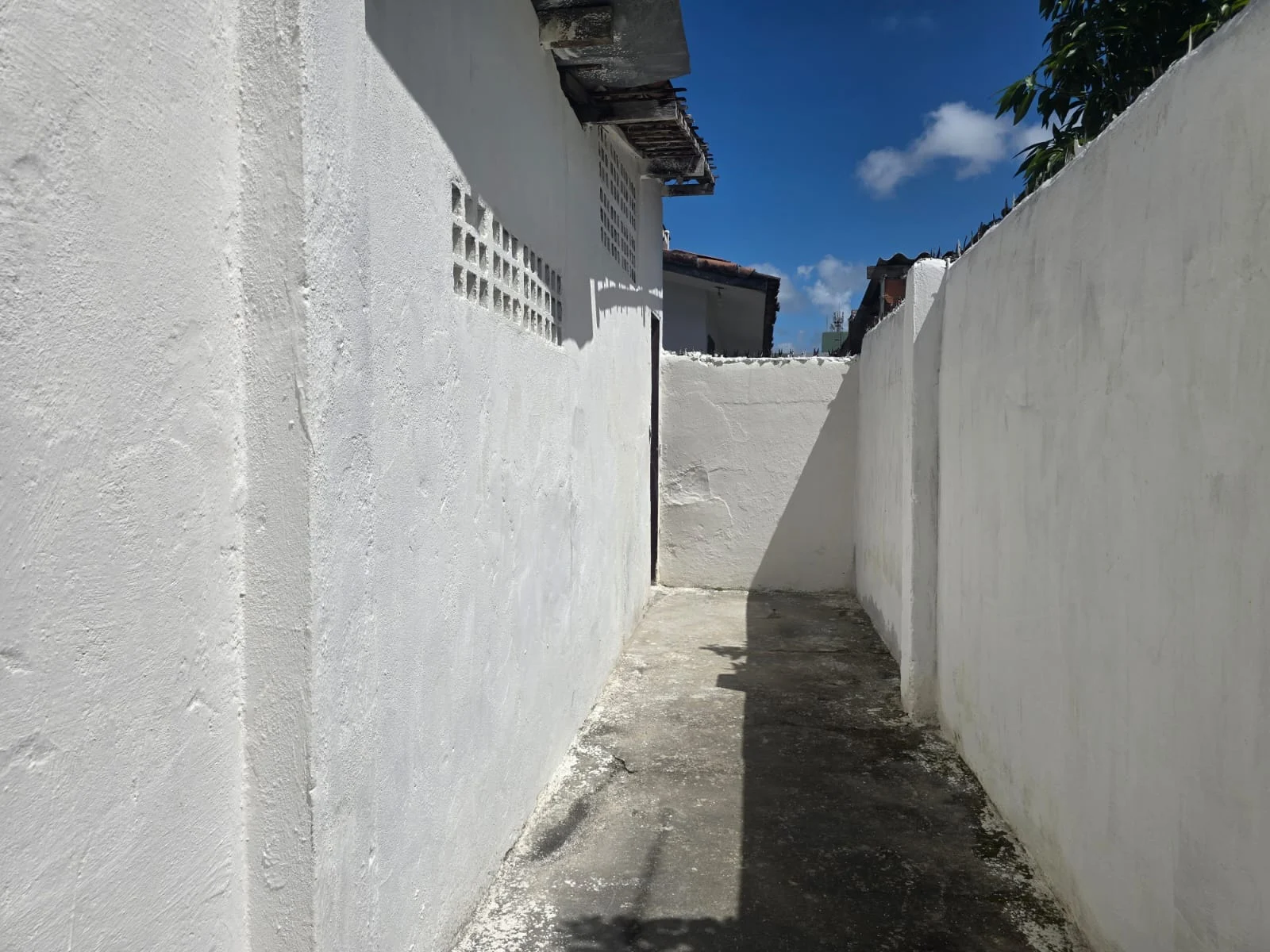 Casa no Cristo com 3 Quartos sendo 1 Suíte