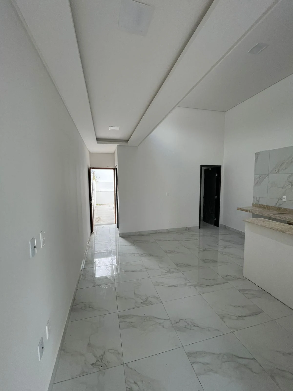 Excelente Casa no José Américo 2 Quartos sendo 1 Suíte R$ 299.000,00*