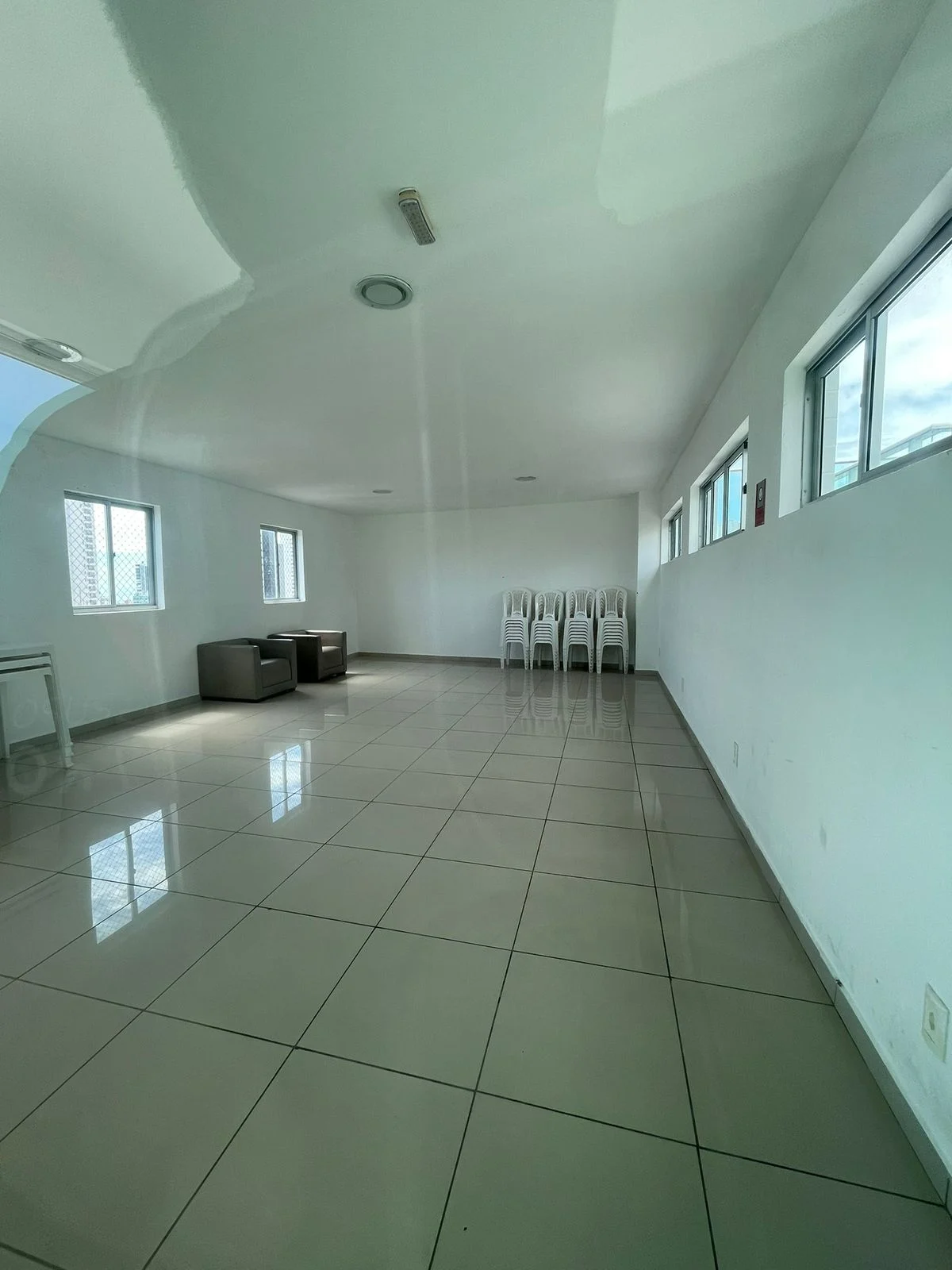 Apartamento em Manaíra com 2 Quartos sendo 1 Suíte, Elevador e Lazer