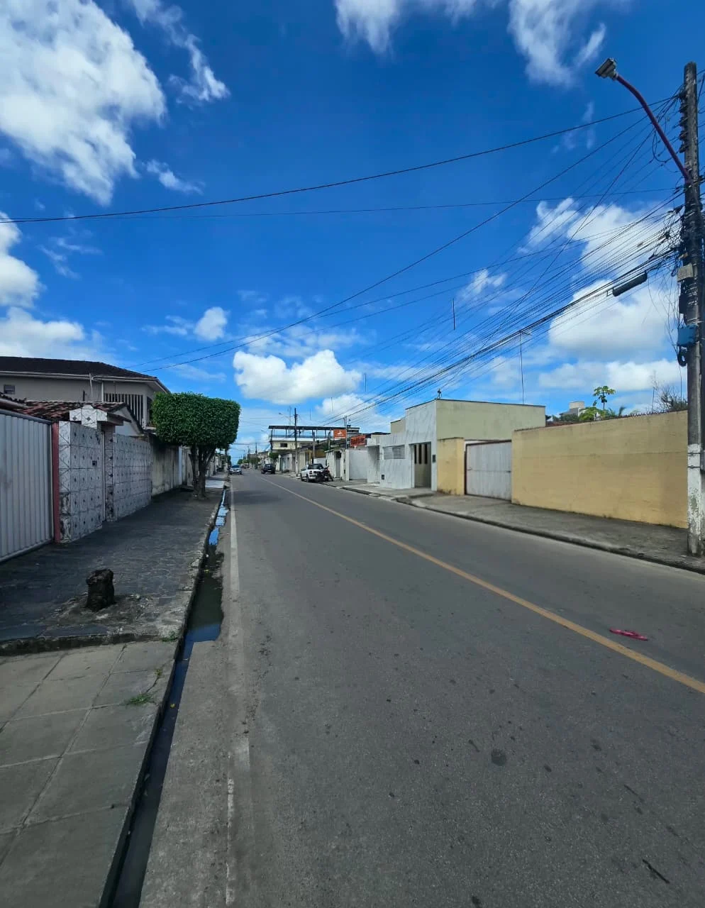 Casa no Centro de Mamanguape com 5 Quartos sendo 2 Suítes e Terreno com 880m²