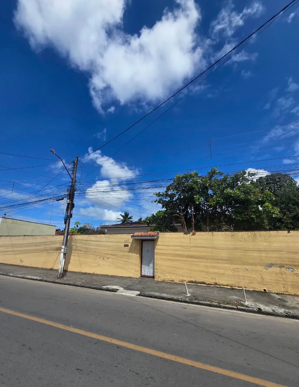 Casa no Centro de Mamanguape com 5 Quartos sendo 2 Suítes e Terreno com 880m²
