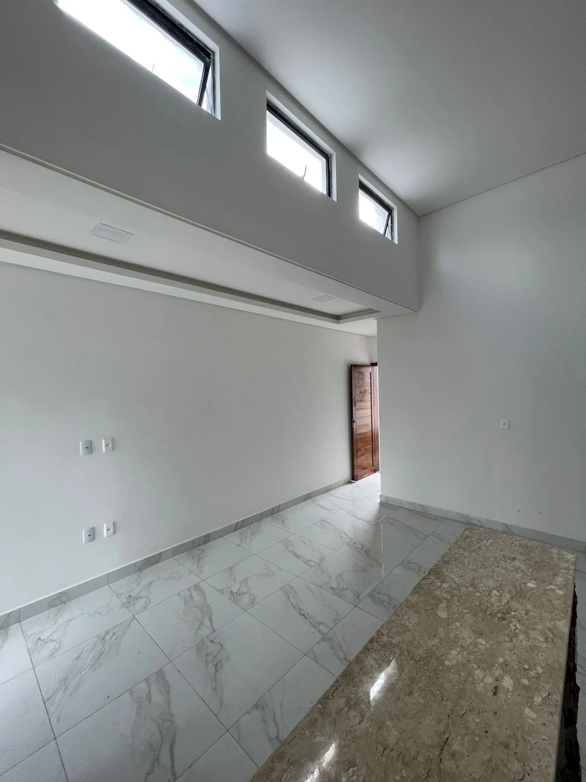 Excelente Casa no José Américo 2 Quartos sendo 1 Suíte R$ 299.000,00*