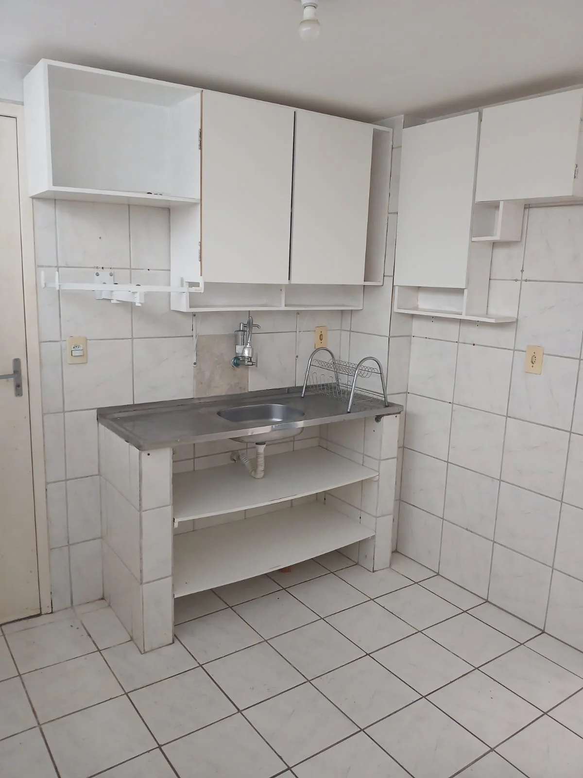 Apartamento em Água Fria/Bancários com 2 Quartos sendo 1 Suíte, Próximo Unipê