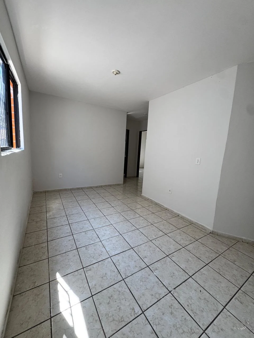 Apartamento Térreo no Jardim Cidade Universitária com 3 Quartos sendo 1 Suíte, 77m²