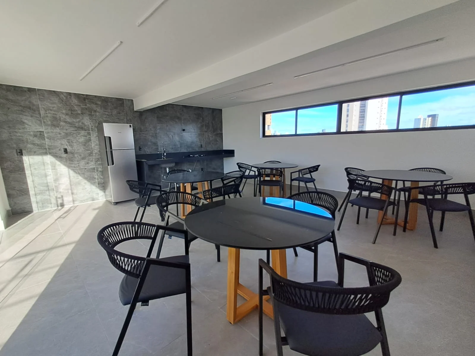 Apartamento no Jardim Oceania/Bessa com 3 Quartos sendo 1 Suíte, Lazer