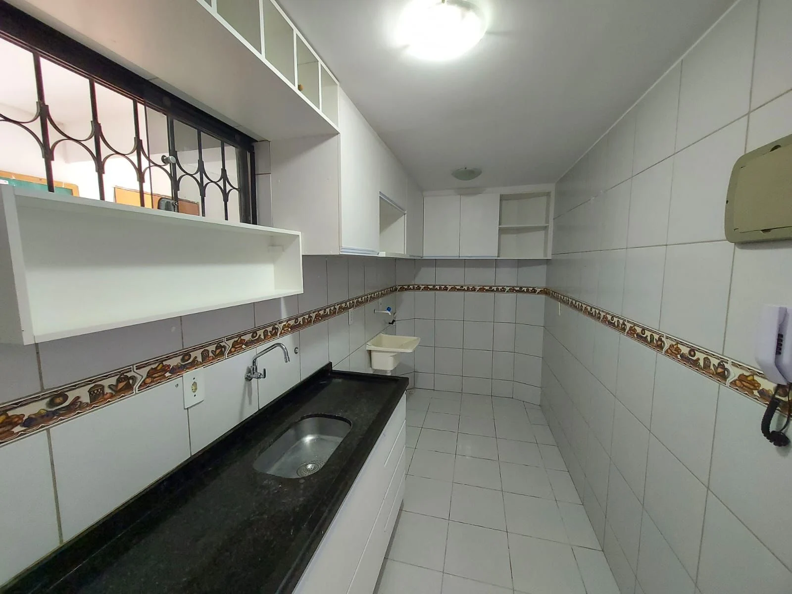 Apartamento Térreo no Jardim Cidade Universitária com 3 Quartos sendo 1 Suíte, 70m²