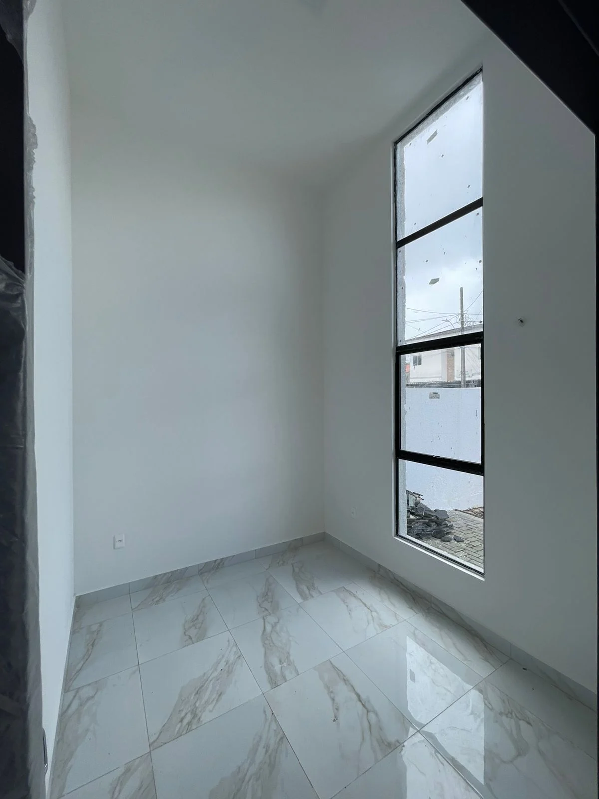 Excelente Casa no José Américo 2 Quartos sendo 1 Suíte R$ 299.000,00*