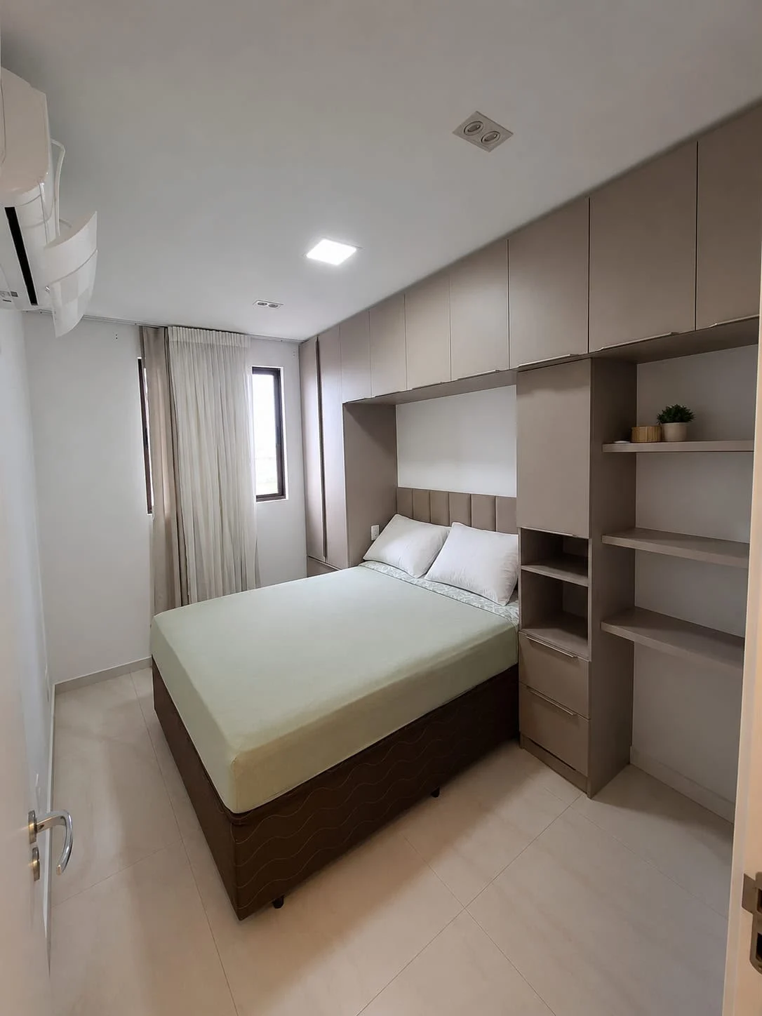 Apartamento Mobiliado no Bessa 1 Quarto, Elevador e Lazer