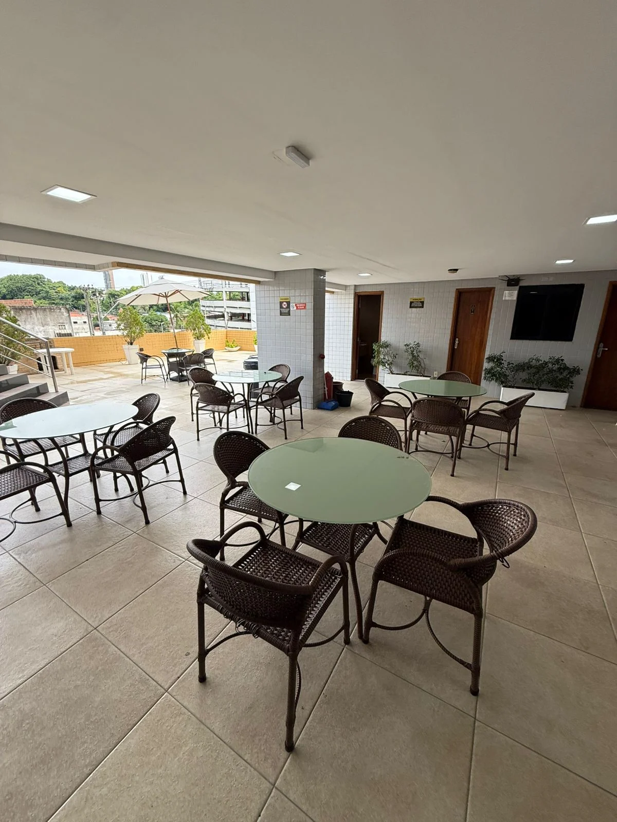 Apartamento em Manaíra com 3 Quartos sendo 1 Suíte, Elevador e Lazer