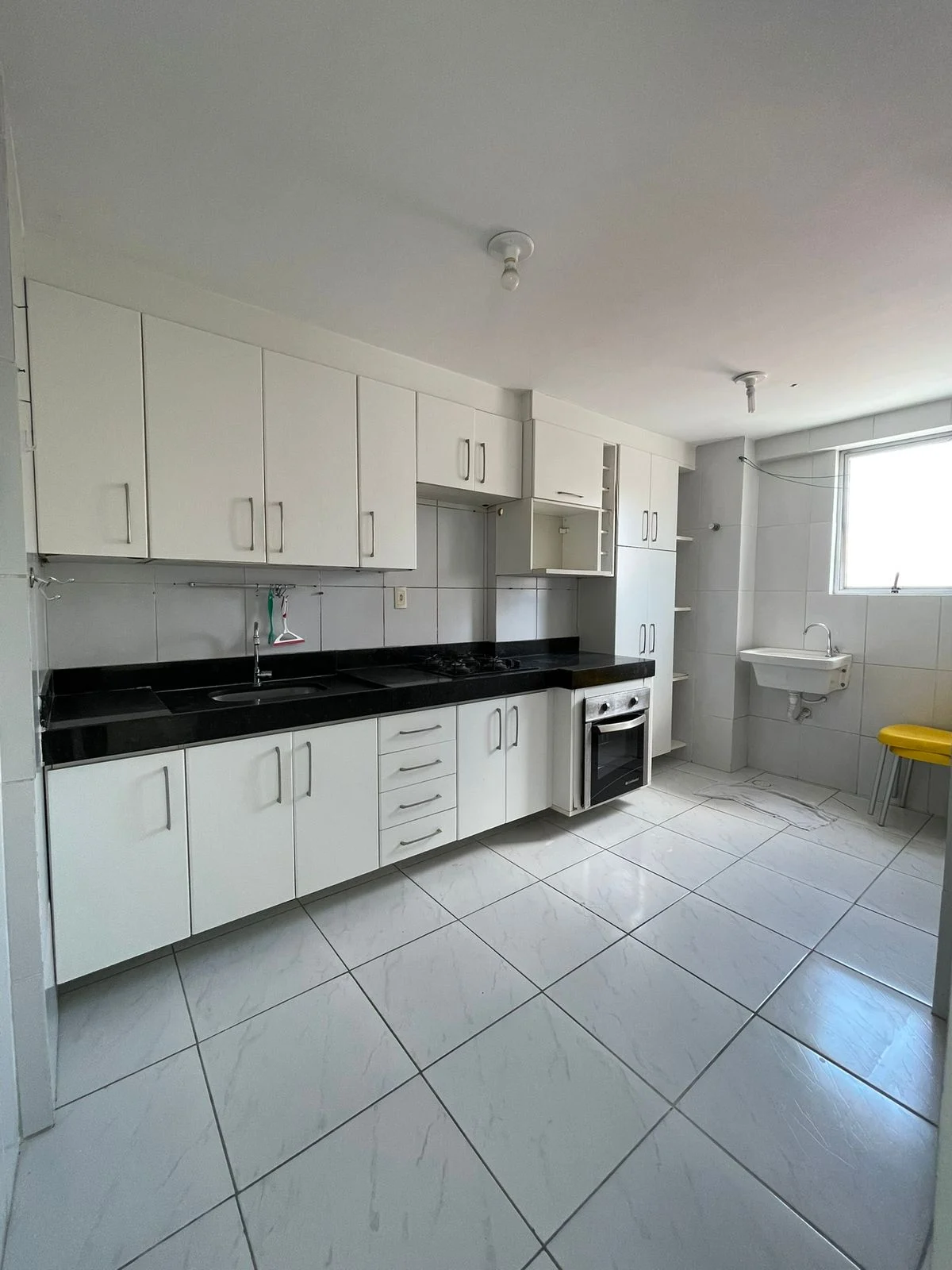 Apartamento em Manaíra com 2 Quartos sendo 1 Suíte, Elevador e Lazer