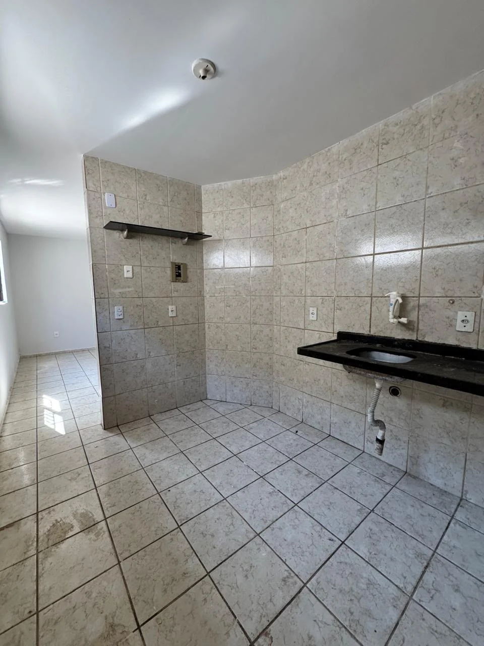 Apartamento Térreo no Jardim Cidade Universitária com 3 Quartos sendo 1 Suíte, 77m²
