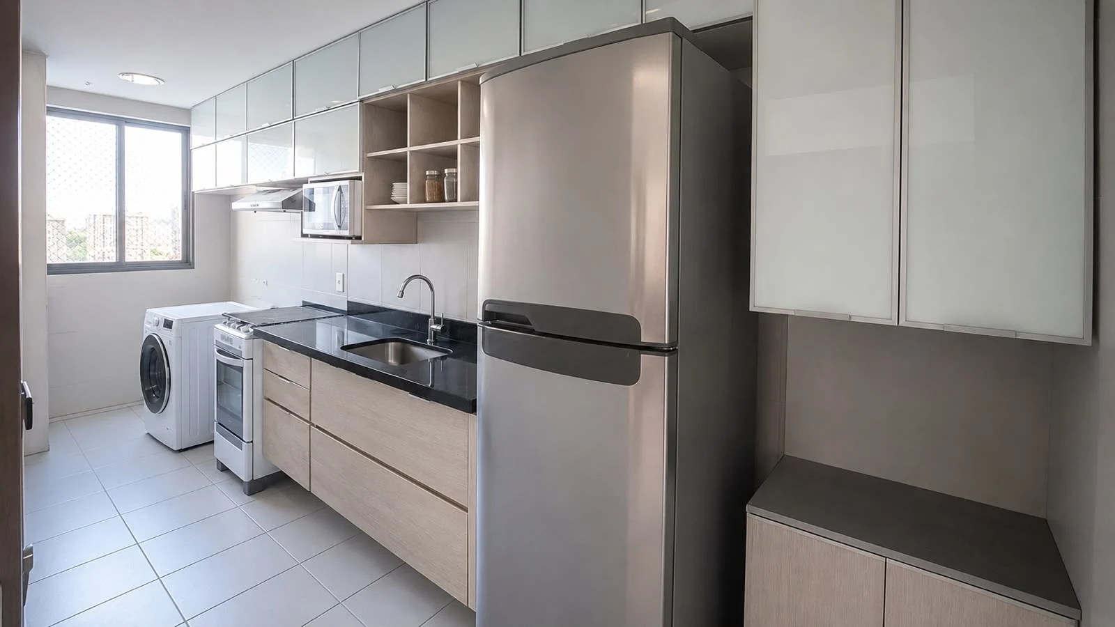 Apartamento no Bairro dos Estados com 3 Quartos sendo 1 Suíte, Elevador e Lazer