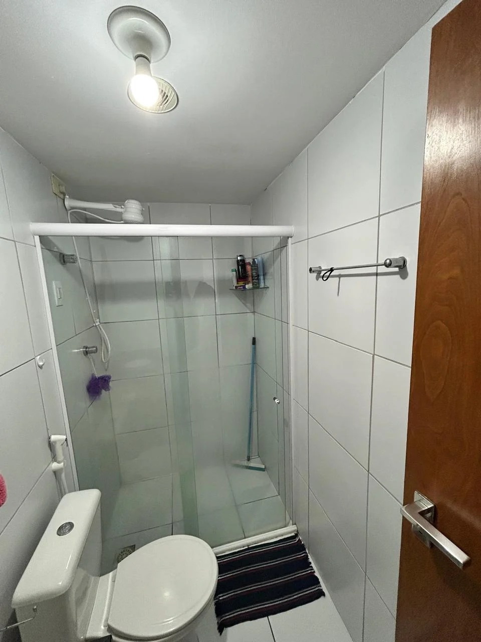 Apartamento Mobiliado no Miramar com 1 Quarto, Elevador e Piscina, Próximo a Epitácio