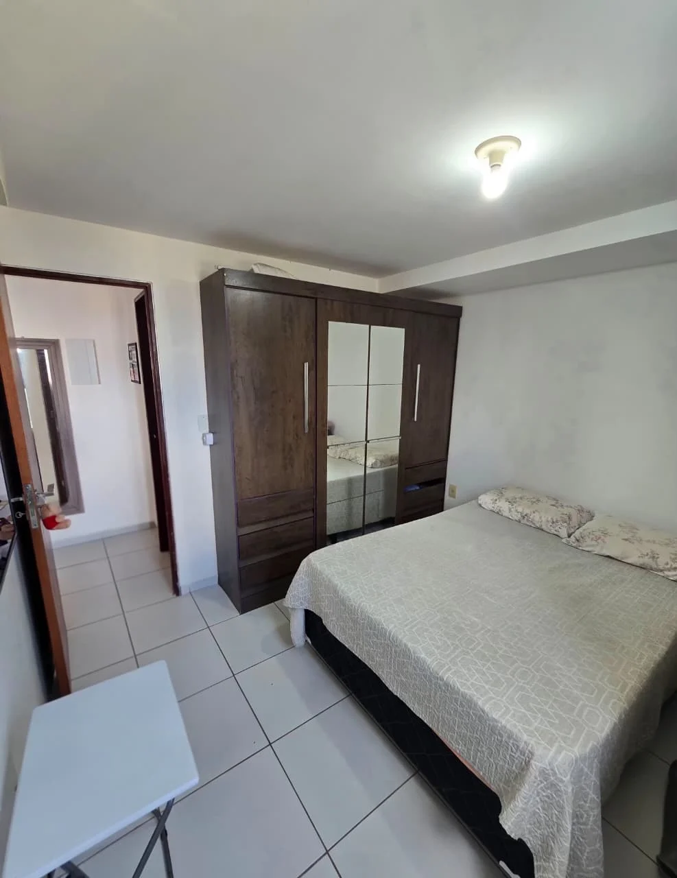 Apartamento Mobiliado no Miramar com 1 Quarto, Elevador e Piscina, Próximo a Epitácio