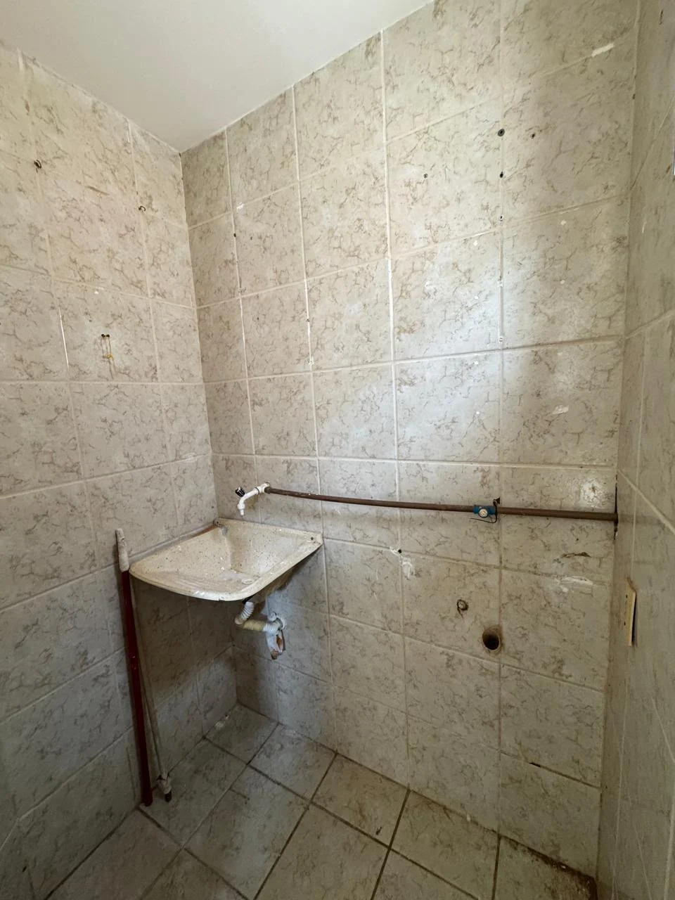 Apartamento Térreo no Jardim Cidade Universitária com 3 Quartos sendo 1 Suíte, 77m²