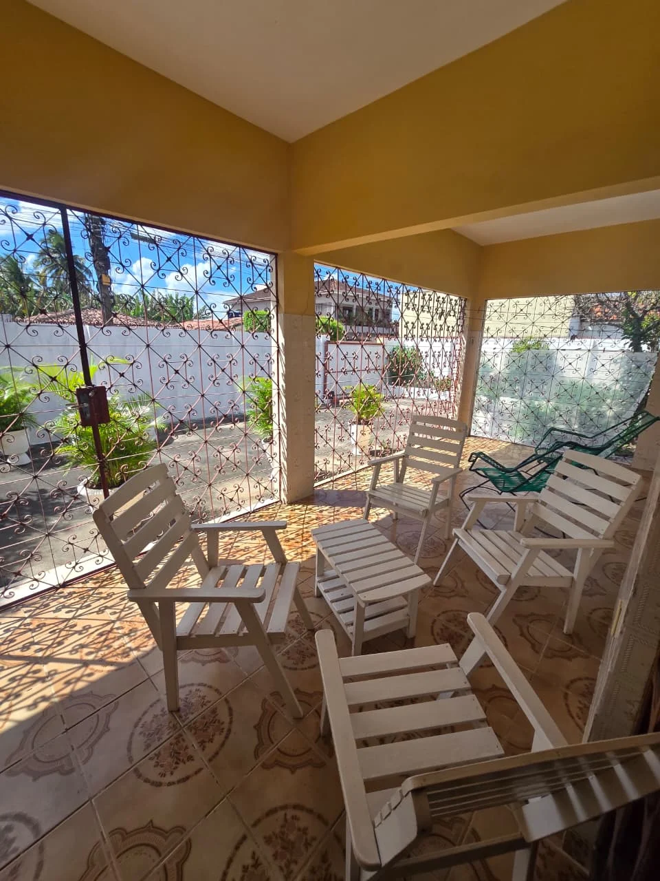 Casa no Centro de Mamanguape com 5 Quartos sendo 2 Suítes e Terreno com 880m²