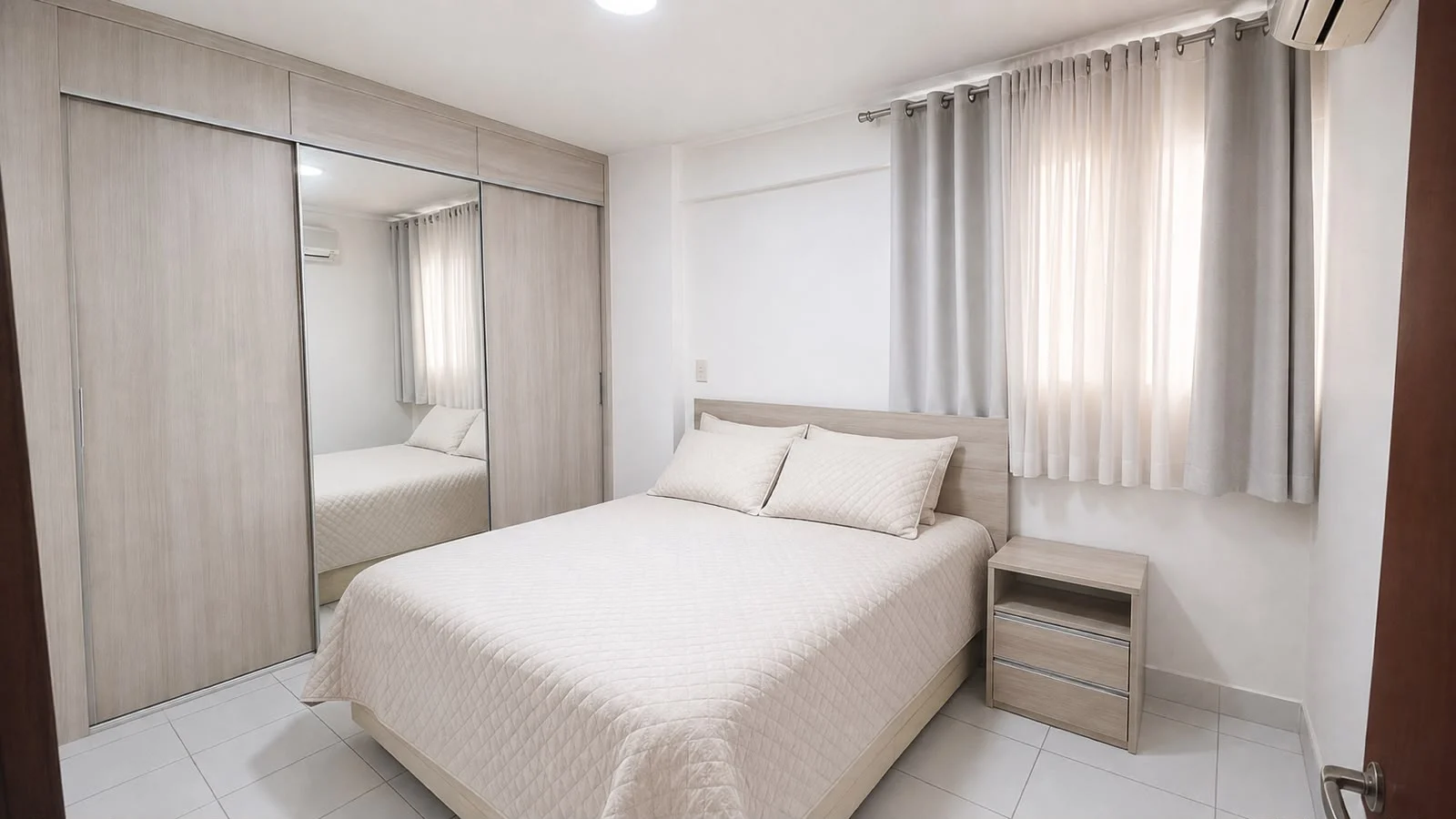Apartamento no Bairro dos Estados com 3 Quartos sendo 1 Suíte, Elevador e Lazer