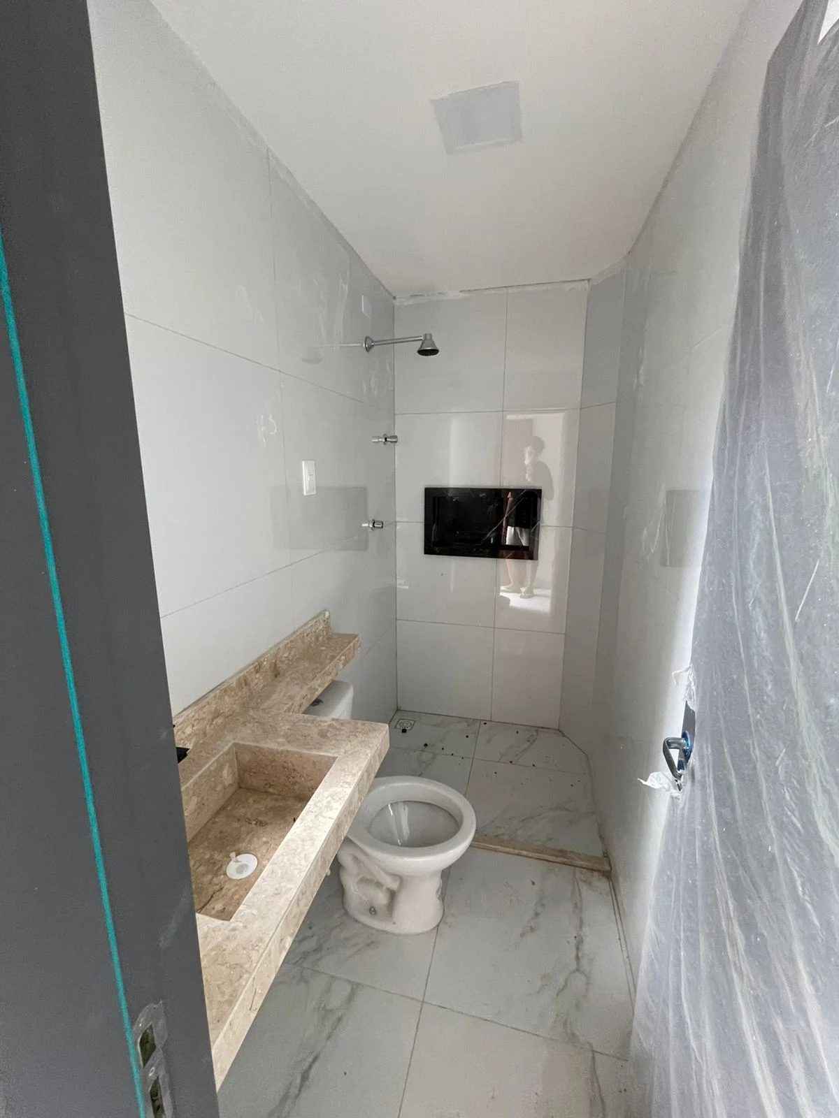 Excelente Casa no José Américo 2 Quartos sendo 1 Suíte R$ 299.000,00*