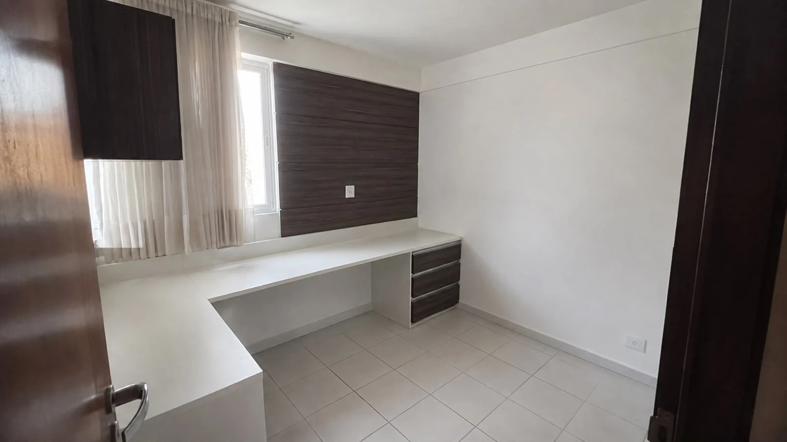 Apartamento no Bairro dos Estados com 3 Quartos sendo 1 Suíte, Elevador e Lazer