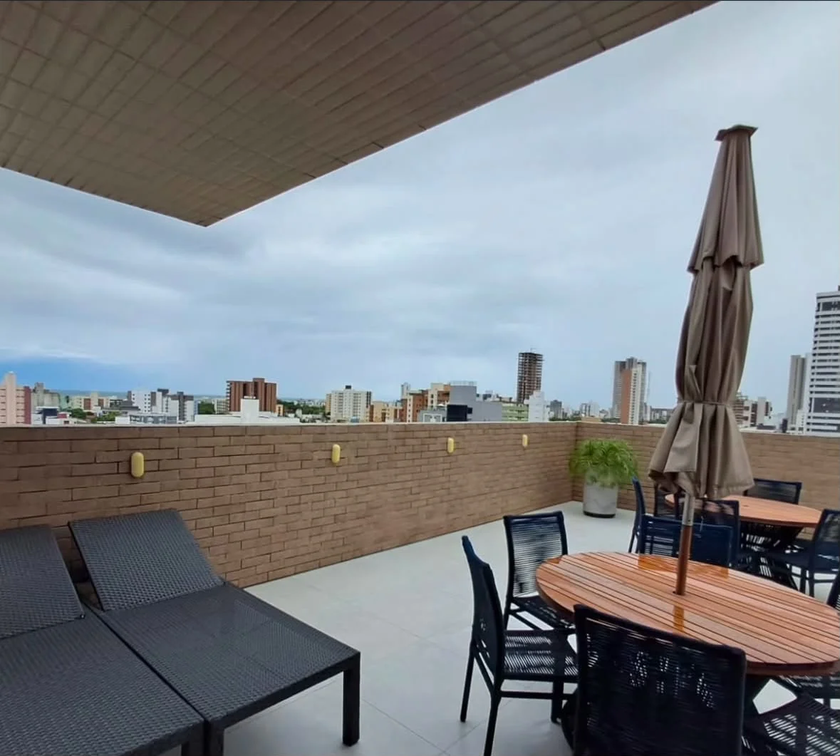 Apartamento Mobiliado no Bessa 1 Quarto, Elevador e Lazer
