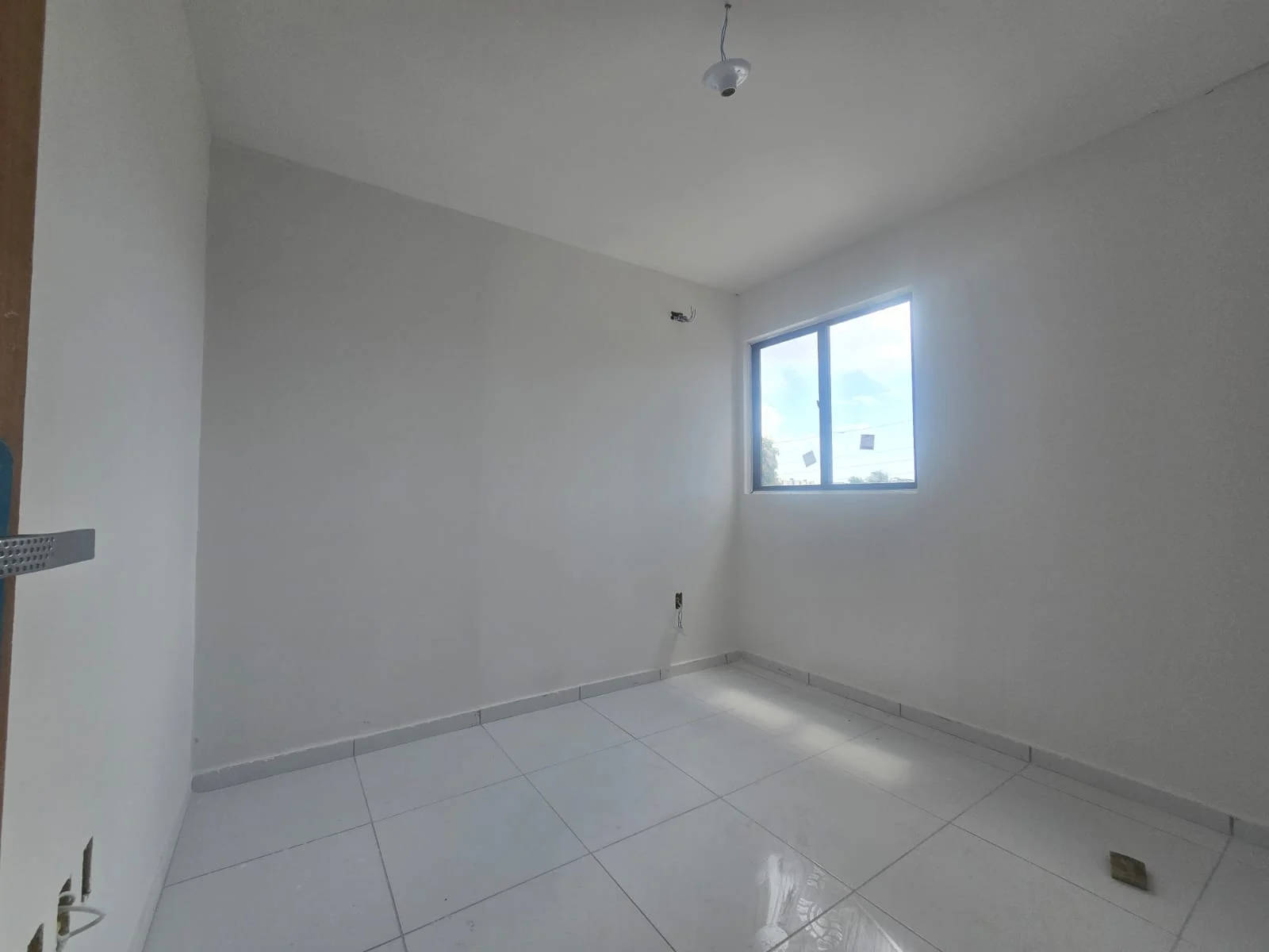 Apartamento em Mangabeira 3 com 2 Quartos sendo 1 Suíte, Opção de Térreo