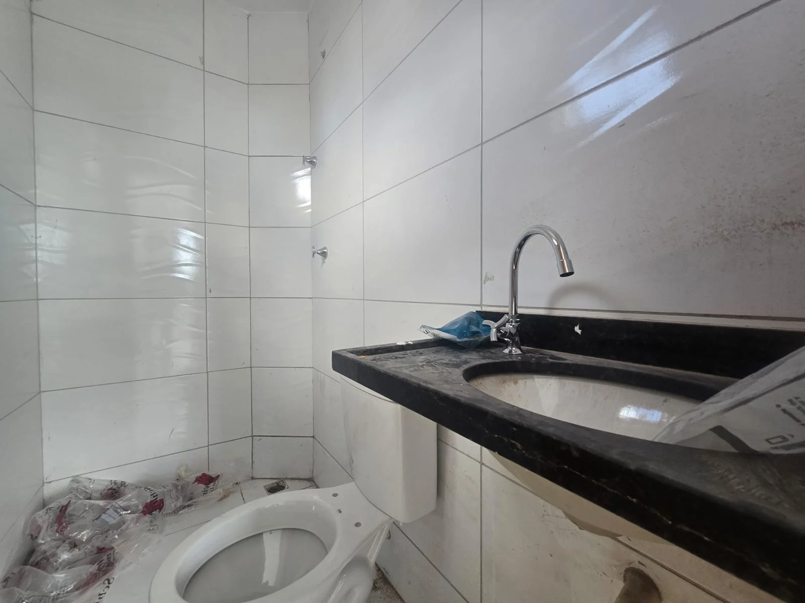 Apartamento em Mangabeira 3 com 2 Quartos sendo 1 Suíte, Opção de Térreo