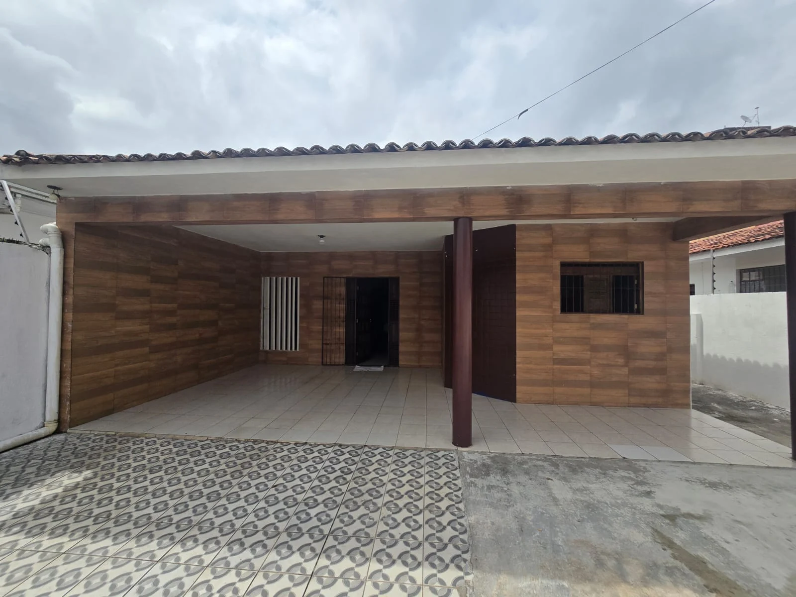Casa no José Américo com 3 Quartos sendo 1 Suíte