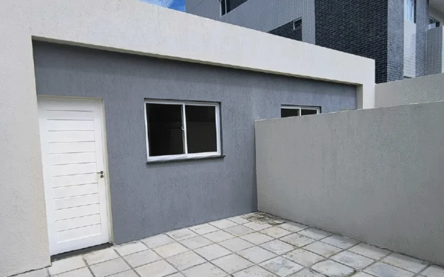 Casa em Parque do Sol/Valentina com 2 Quartos sendo 1 Suíte
