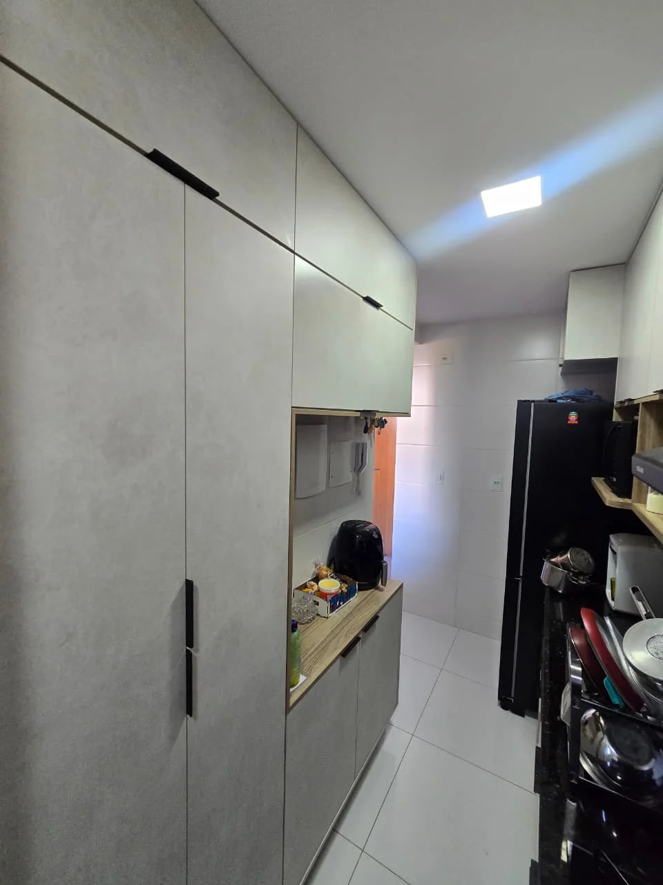 Excelente Apartamento no Portal do Sol com 2 Quartos sendo 1 Suíte, Elevador e Lazer