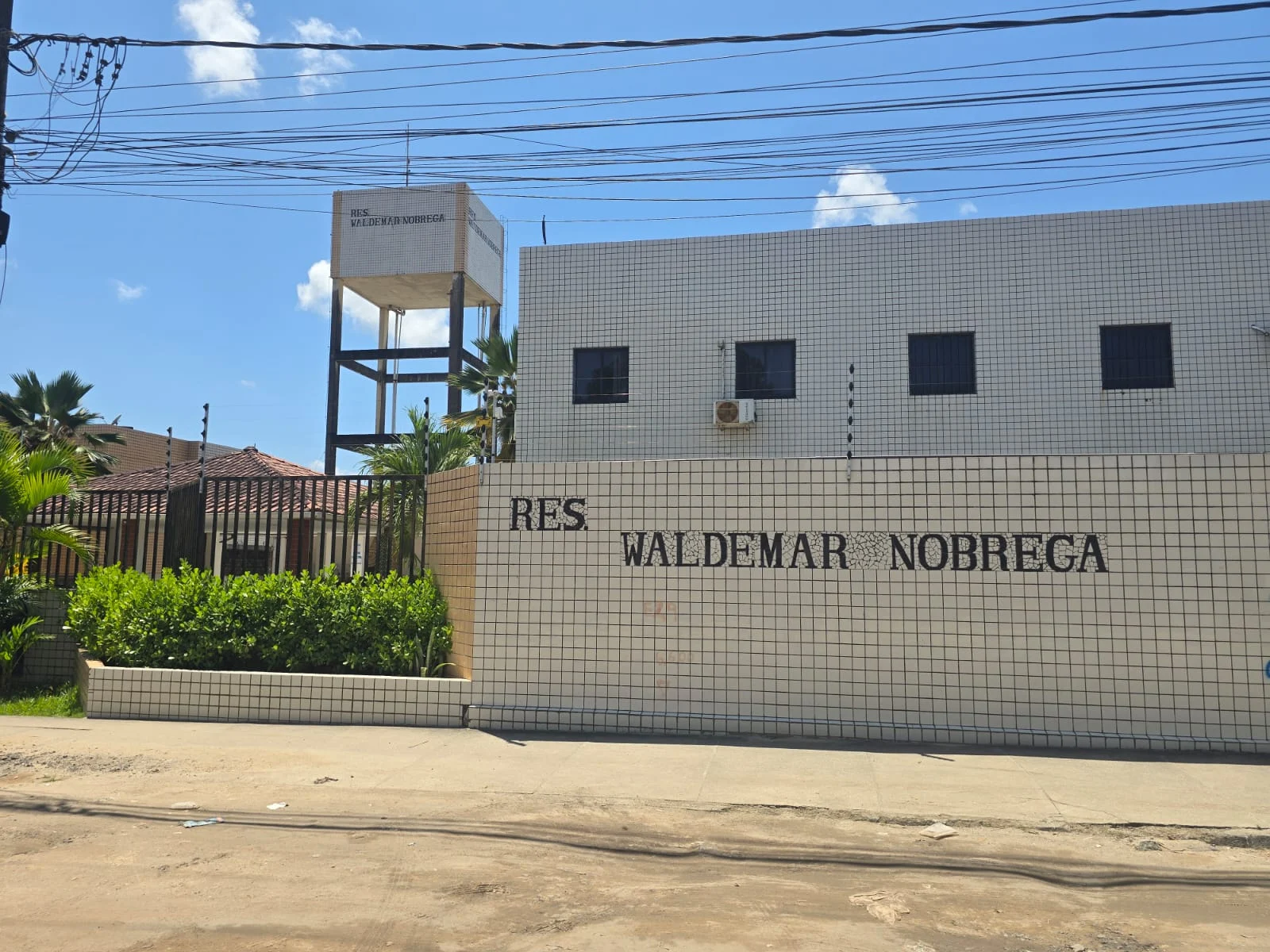 Apartamento Térreo no Bairro das Industrias com 2 Quartos com Lazer