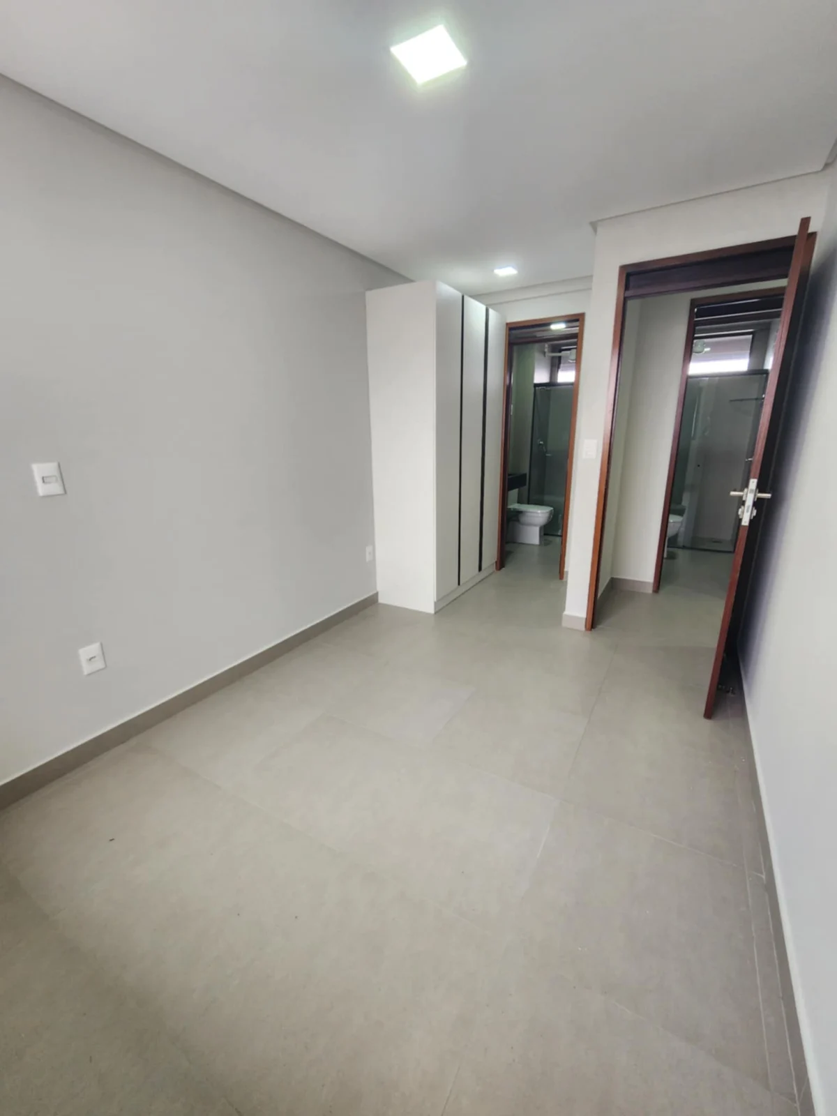 ALUGO Apartamento em Tambauzinho com 2 Quartos sendo 1 Suíte, Elevador e Lazer A Partir de R$ 3.500,00*